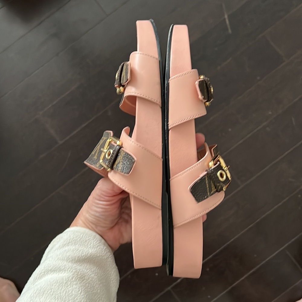 Louis Vuitton Bom Dia Flat Mule Rose Poudre - Picture 4 of 10